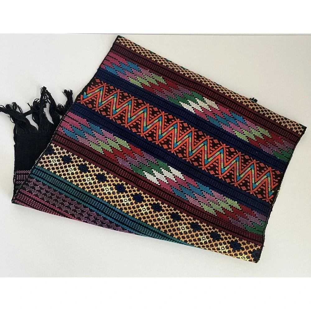 VTG Handwoven Guatemalan Table Runner Geometric pattern Wall hanging 16x40